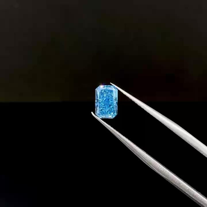 1.02 ct Cornered Rectangular